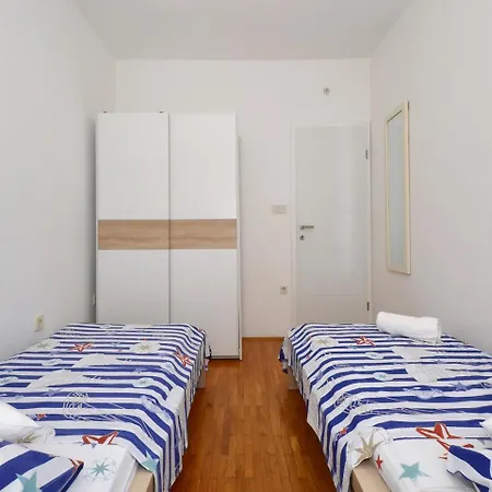 Apartment Nera *