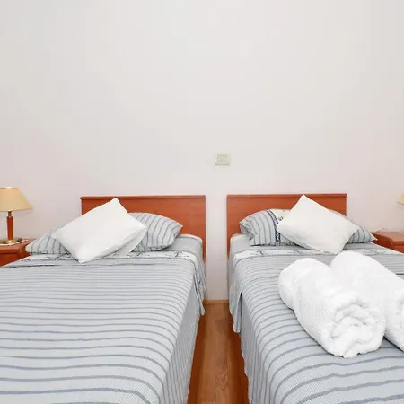 Nera Apartment