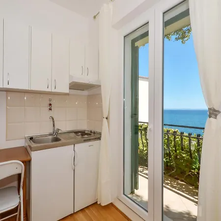 Nera Apartment Podstrana